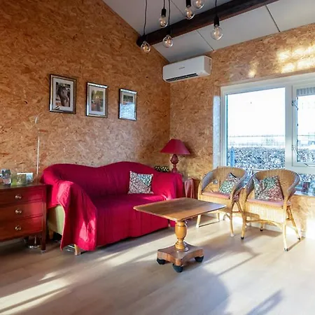 Equi Guidance Apartment *